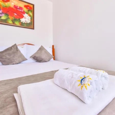 Haven - De Inchiriat Pensjonat Costinesti