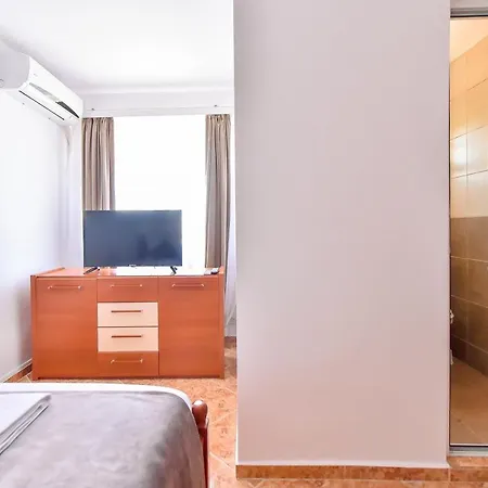 Haven - De Inchiriat 3*